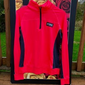 🏃🏼‍♀️ Pink Ultimate Pull Over - Hot Pink